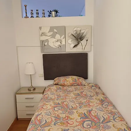 Edificio Minerva Costa Bonanza Sq بينالماذينا
